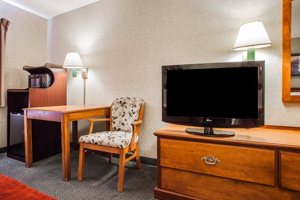 Comfort Inn Dyersville Near The Field Of Dreams Ngoại thất bức ảnh